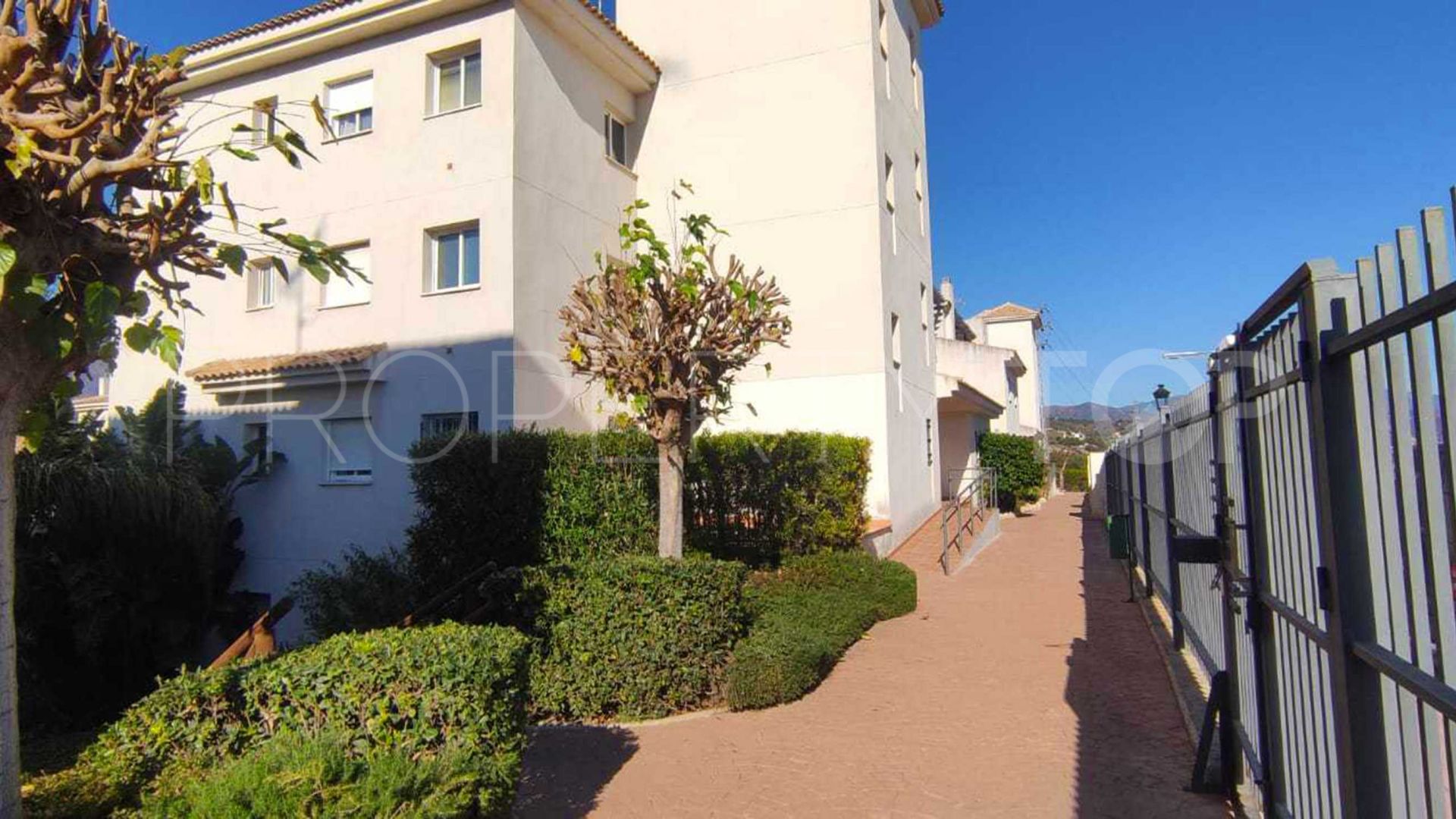 Avda de Andalucia - Sierra de Estepona, apartamento en venta de 2 dormitorios