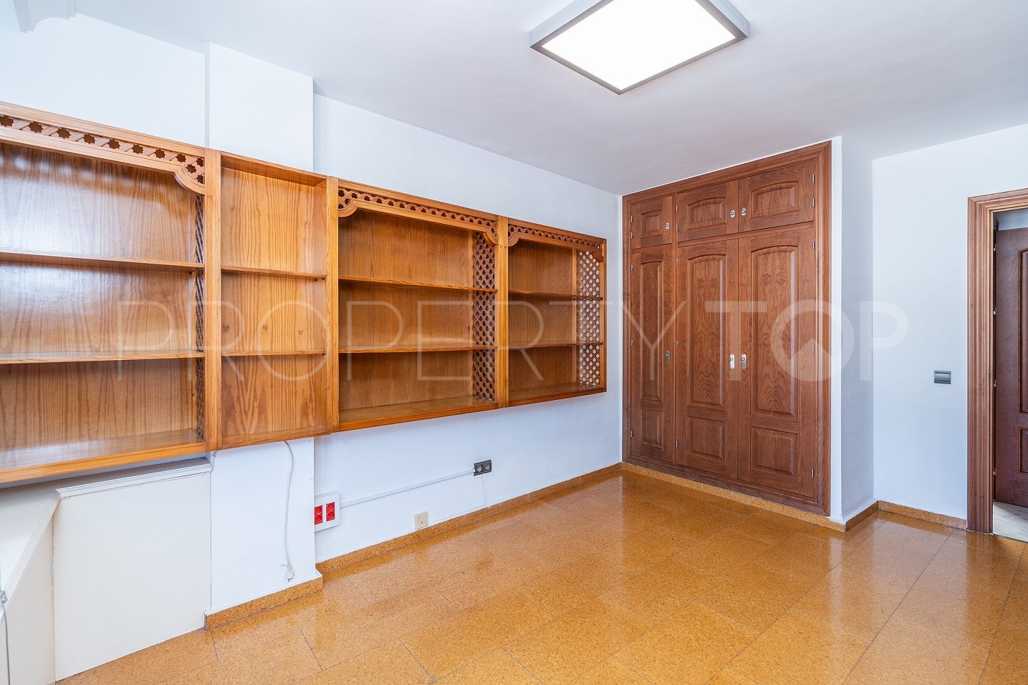 Se vende apartamento en Estepona Centro de 3 dormitorios