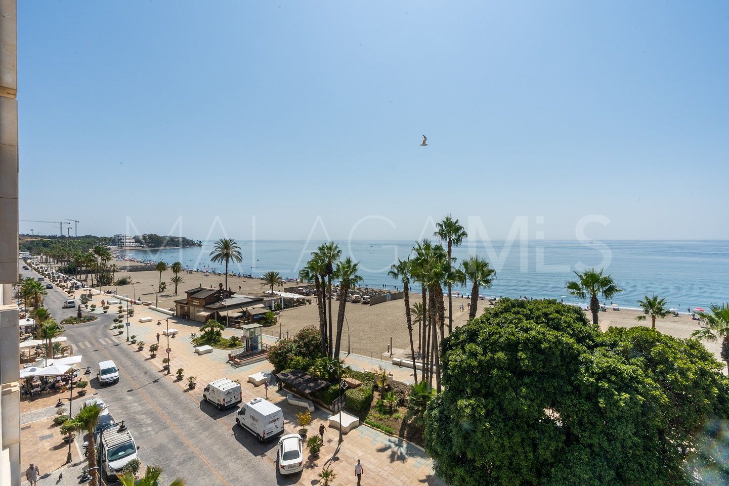 For sale apartment with 3 bedrooms in Estepona Centre