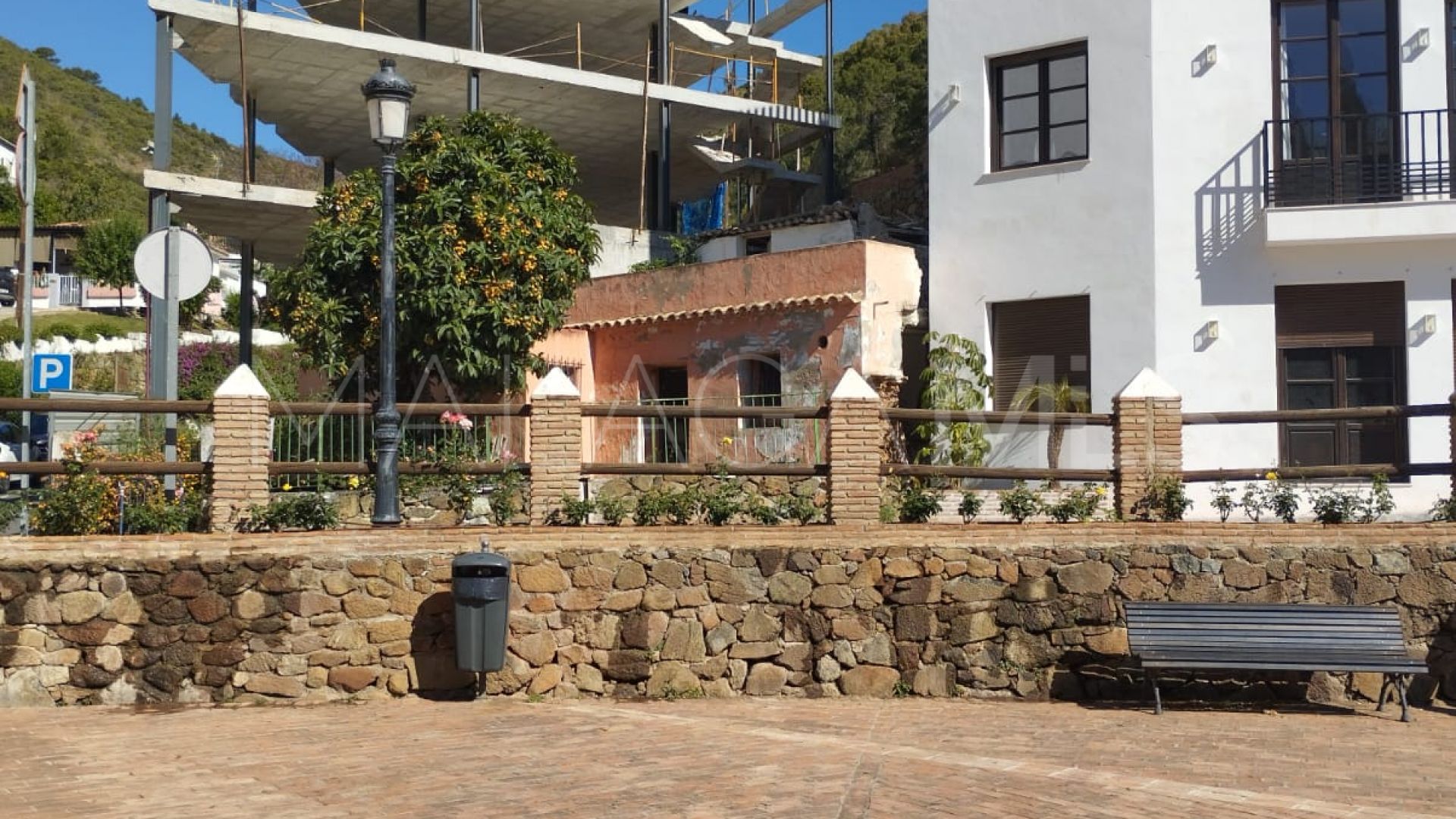 Terrain for sale in Benahavis Centro