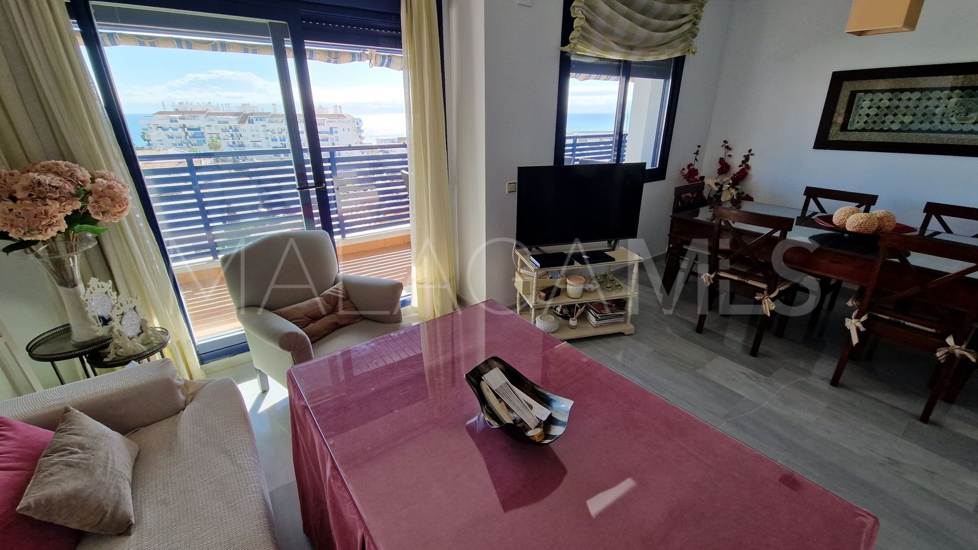 Duplex penthouse for sale in Estepona Puerto