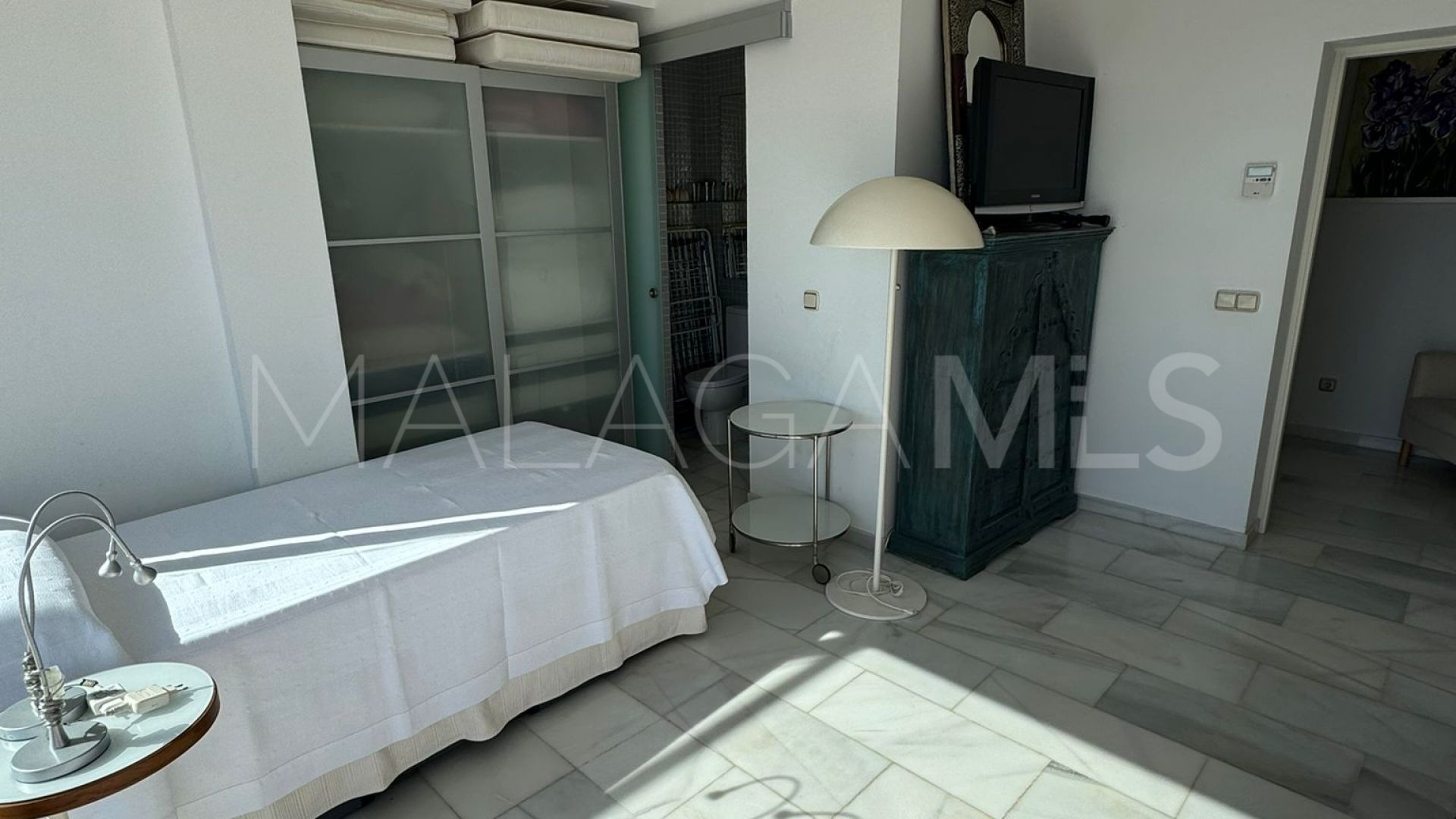 Estepona Puerto, atico duplex a la venta