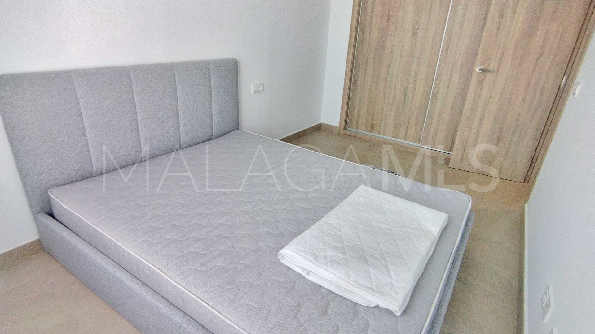 Maison de ville for sale in Estepona Golf