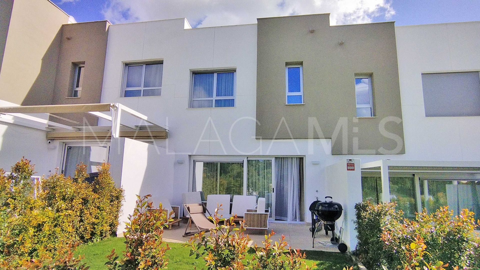 Maison de ville for sale in Estepona Golf