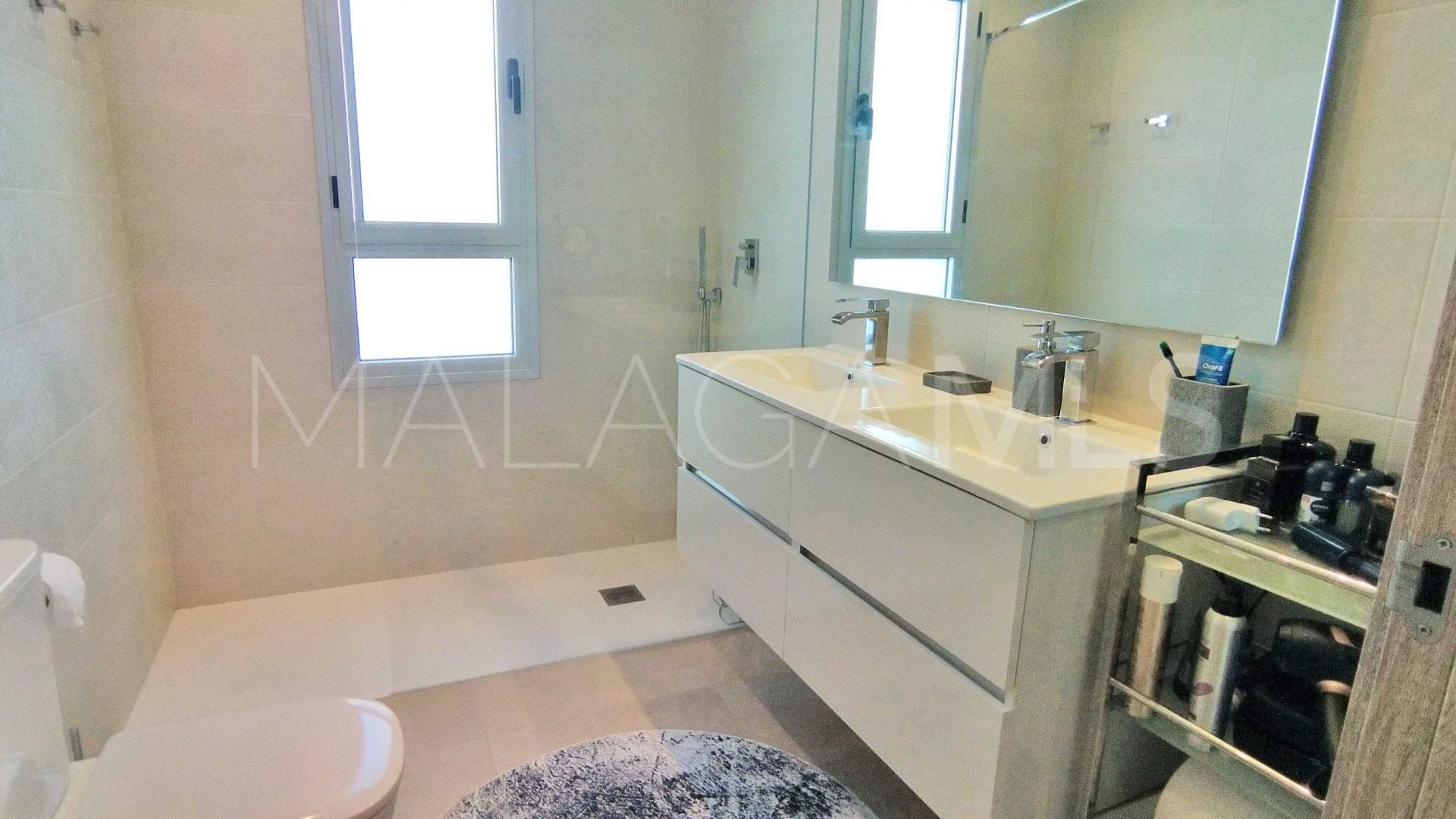 Maison de ville for sale in Estepona Golf