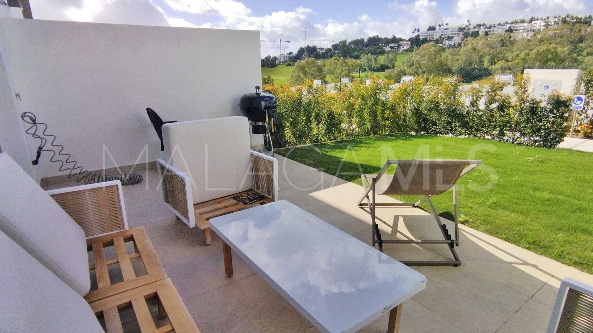 Maison de ville for sale in Estepona Golf