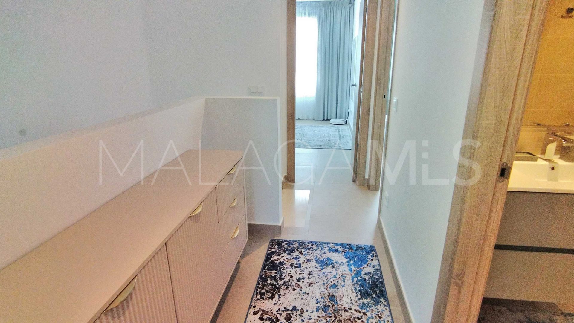 Maison de ville for sale in Estepona Golf