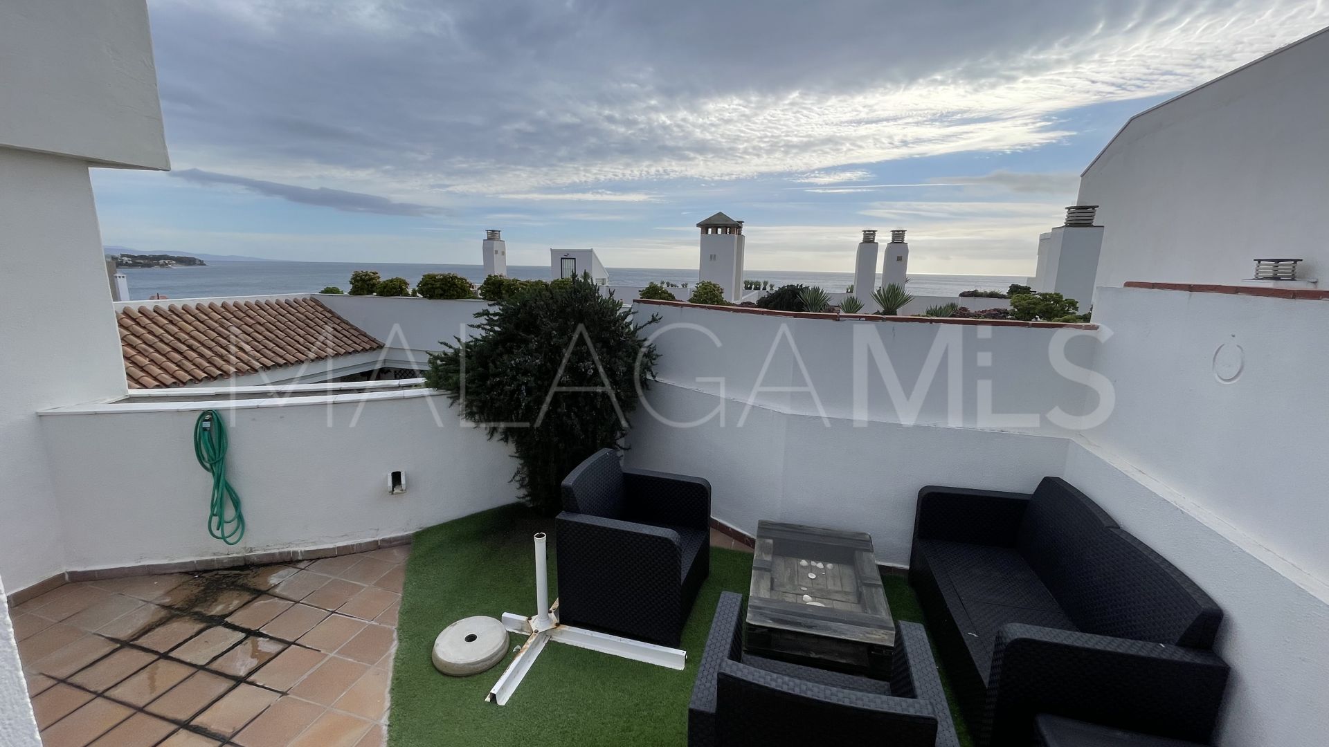 Duplex penthouse for sale in Estepona Centre
