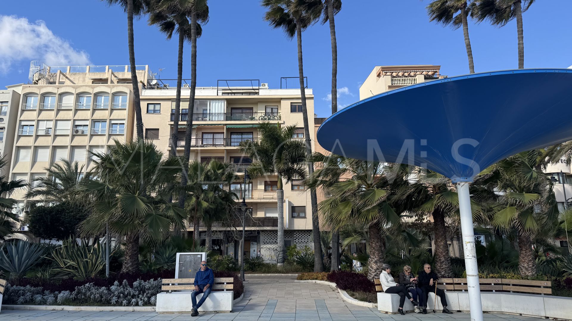 Buy apartment in Estepona Centre