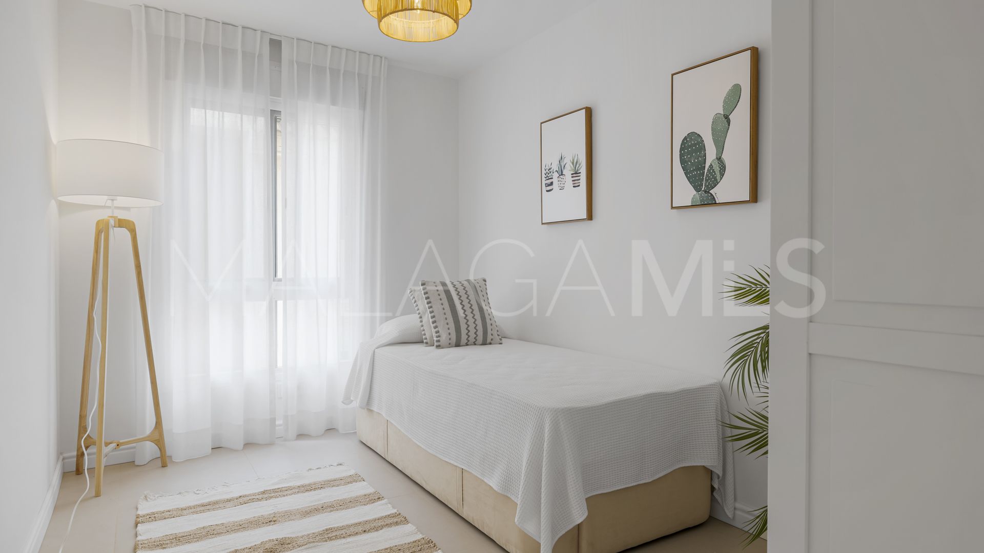 2 bedrooms apartment for sale in Estepona Centre