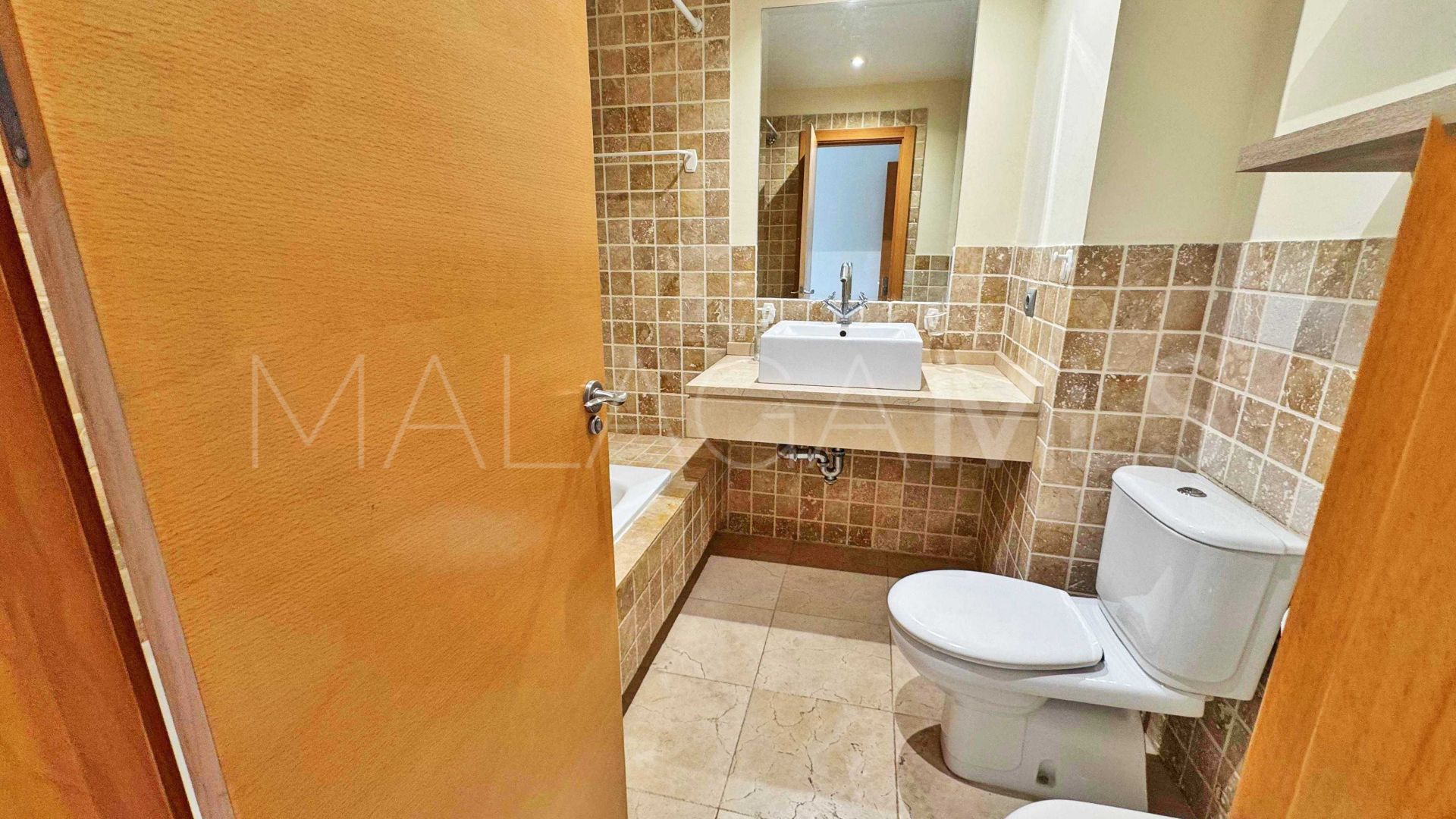 For sale Toscana Hills flat