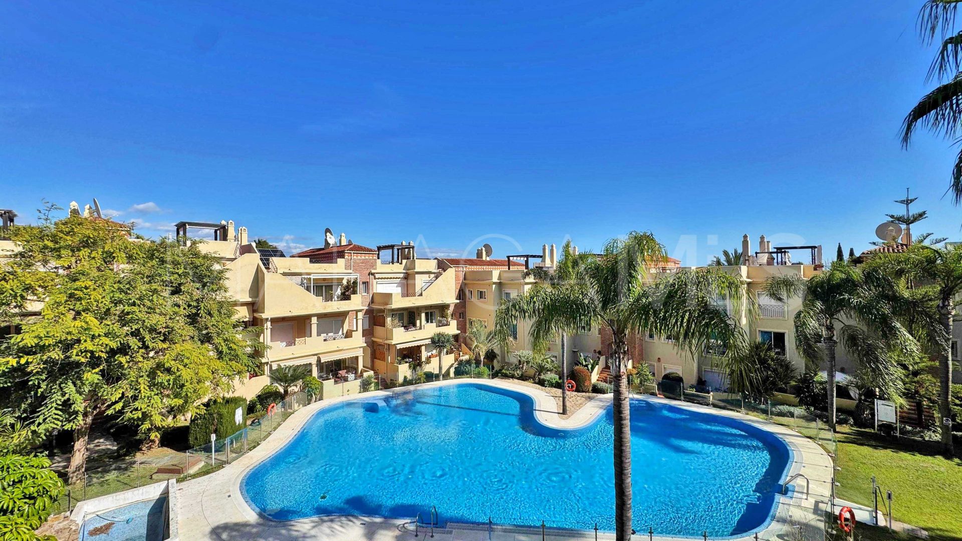 For sale Toscana Hills flat