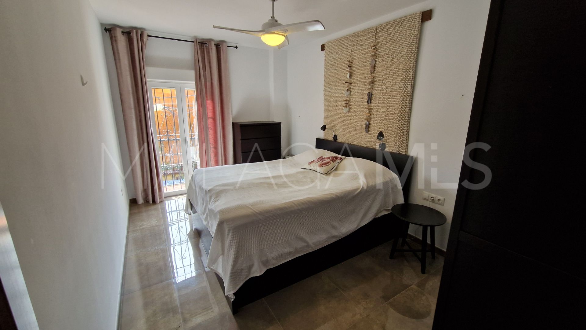 Hus i byn for sale in Estepona Old Town