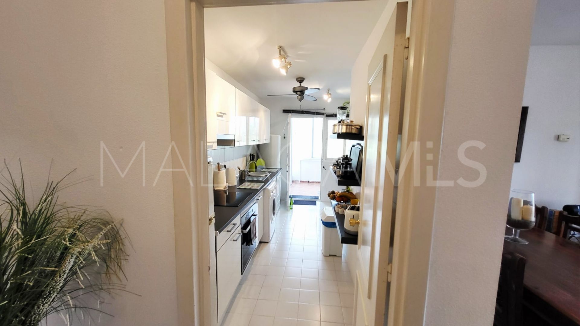 Ground floor apartment for sale in Estepona Golf