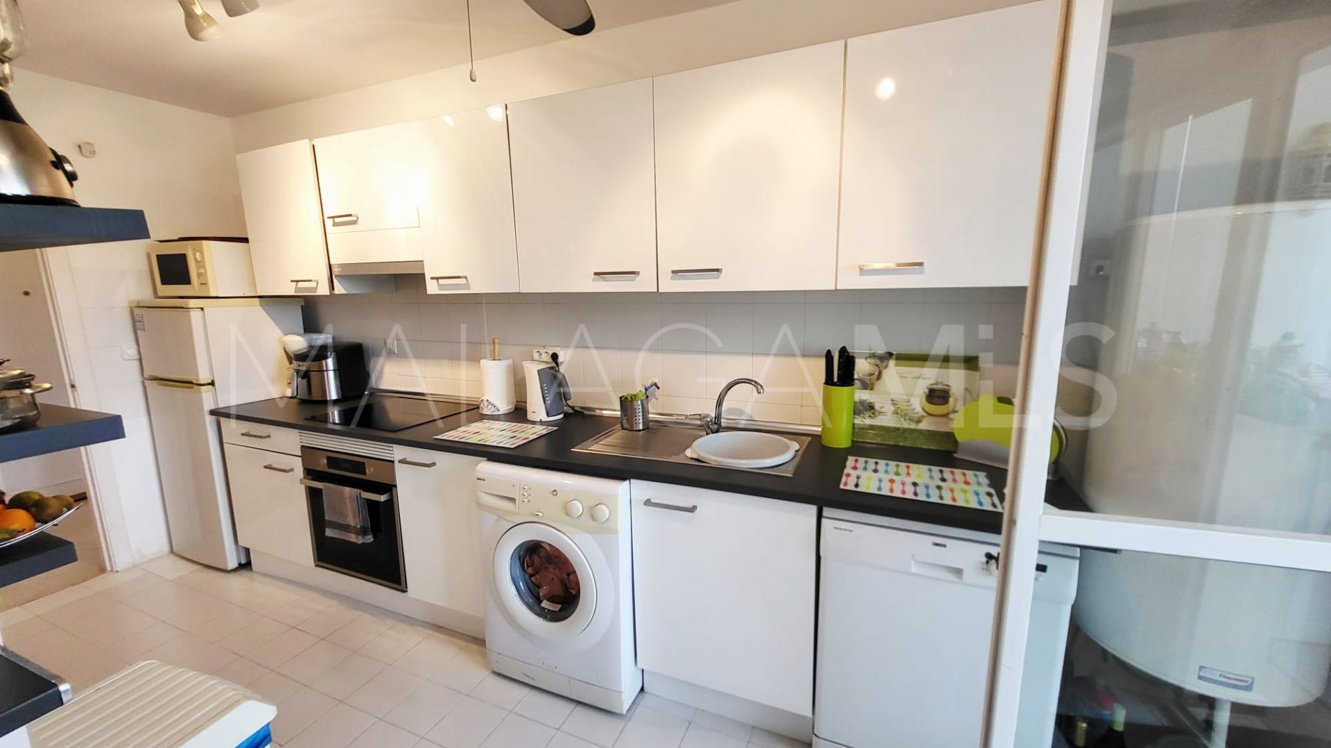 Ground floor apartment for sale in Estepona Golf