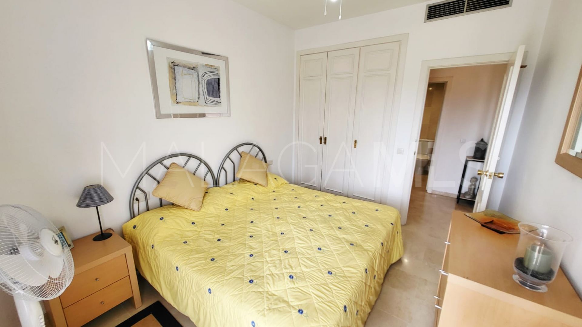 Ground floor apartment for sale in Estepona Golf