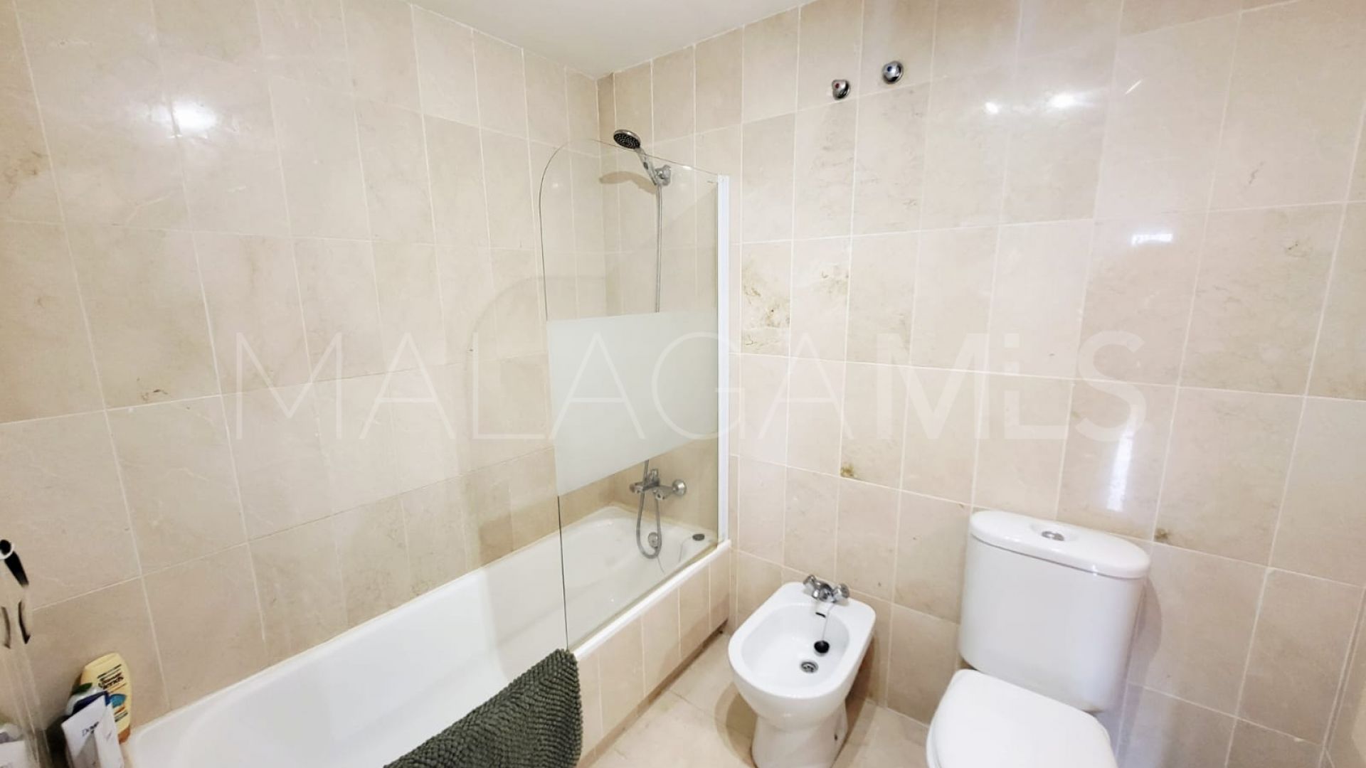 Ground floor apartment for sale in Estepona Golf