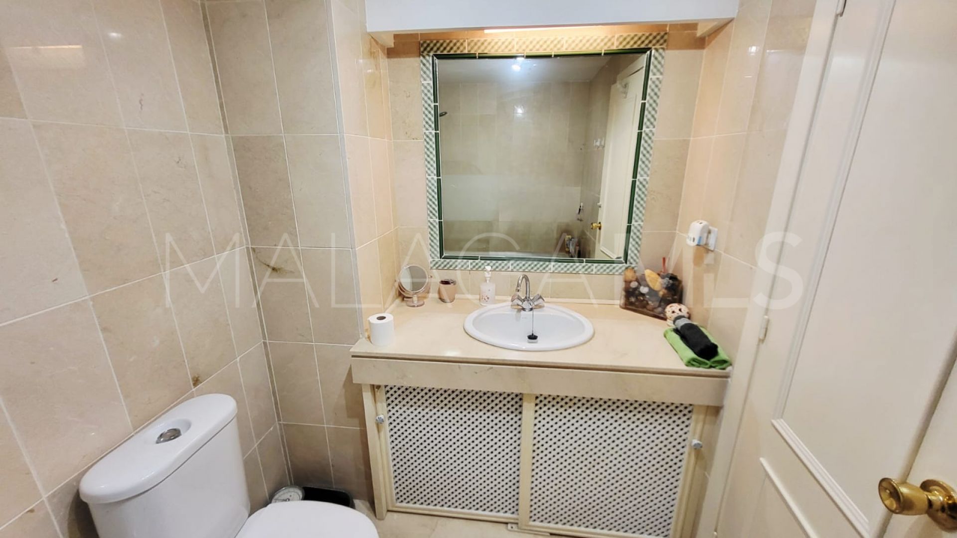 Ground floor apartment for sale in Estepona Golf