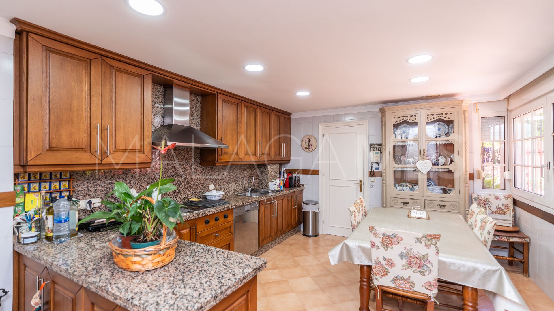 Villa de 6 bedrooms a la venta in Seghers