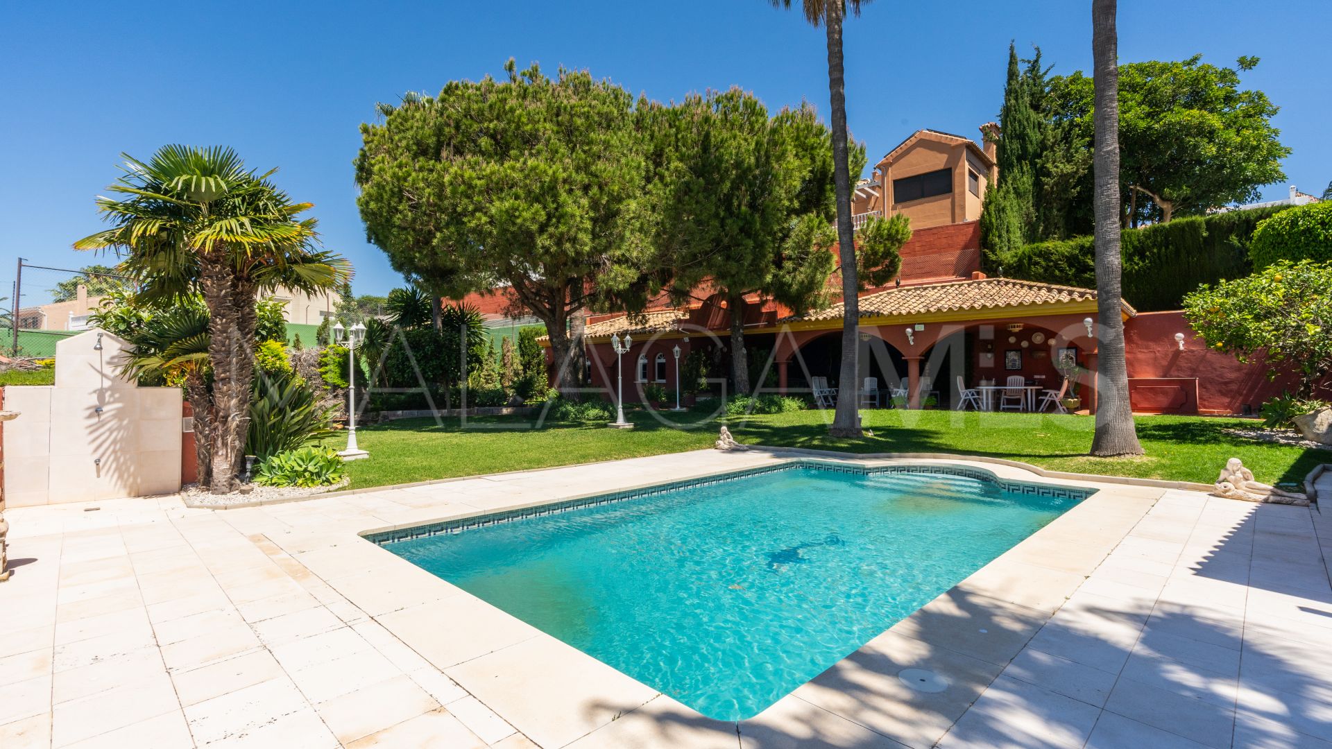 Villa de 6 bedrooms a la venta in Seghers