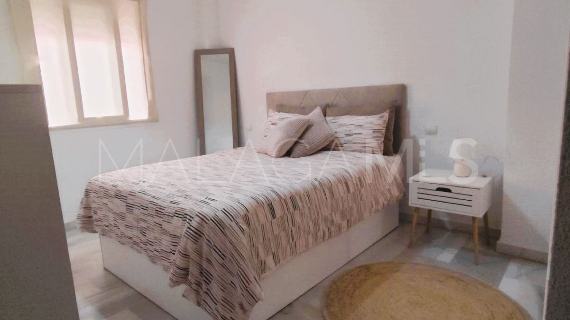 Lägenhet for sale in Avda de Andalucia - Sierra de Estepona