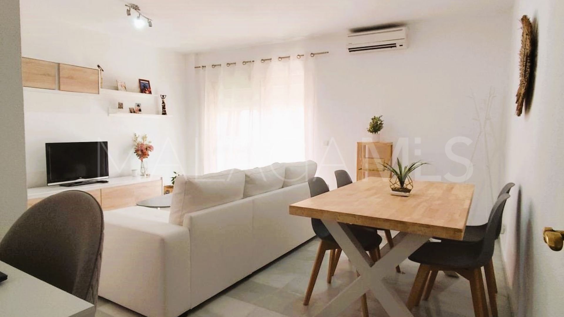 Lägenhet for sale in Avda de Andalucia - Sierra de Estepona