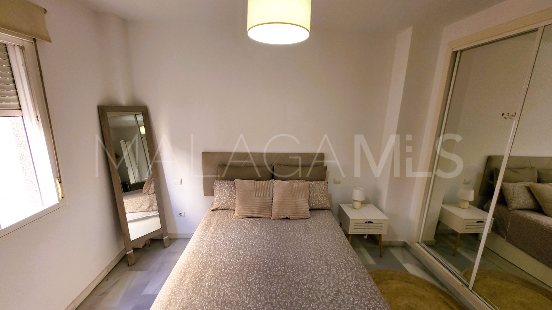 Wohnung for sale in Avda de Andalucia - Sierra de Estepona
