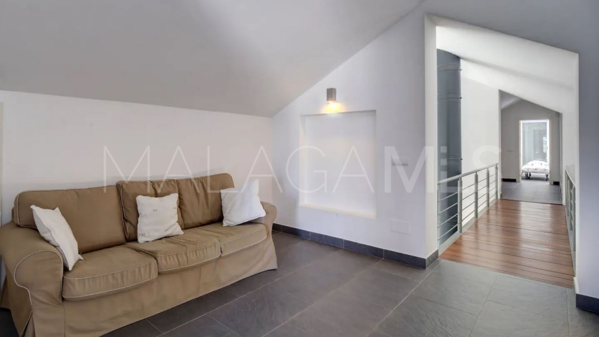 Villa for sale in Sabinillas with 6 bedrooms