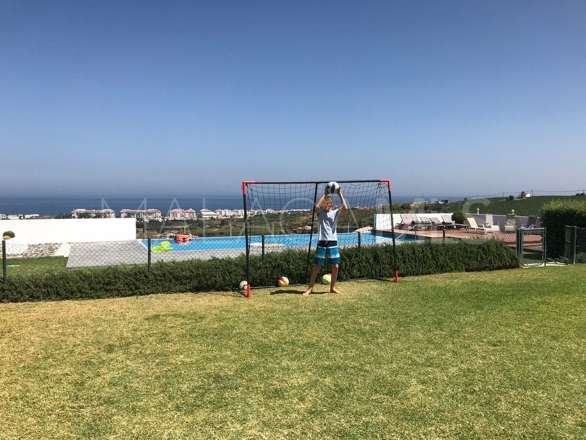 Villa for sale in Sabinillas with 6 bedrooms