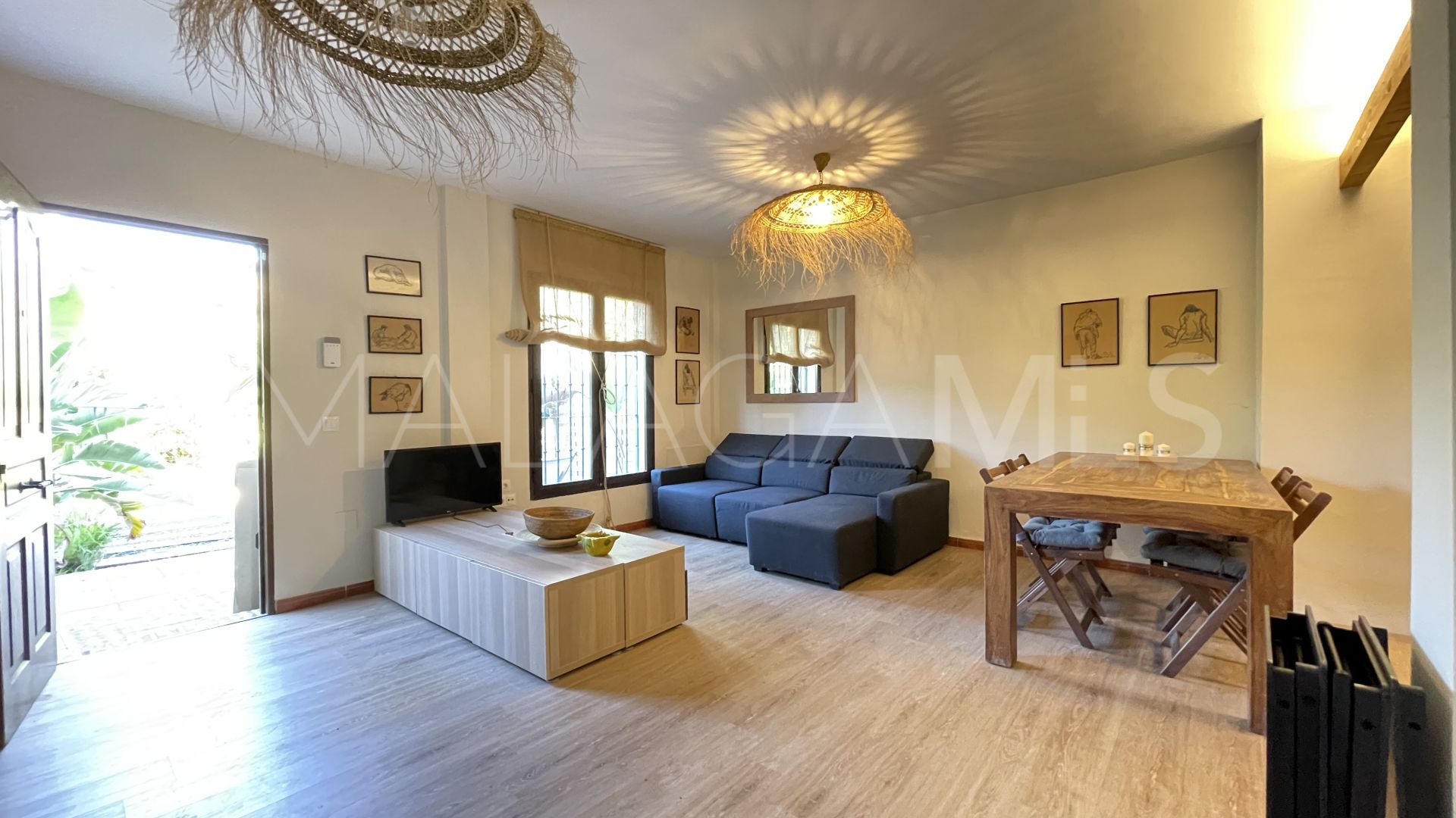 Casares Playa, adosado with 3 bedrooms for sale