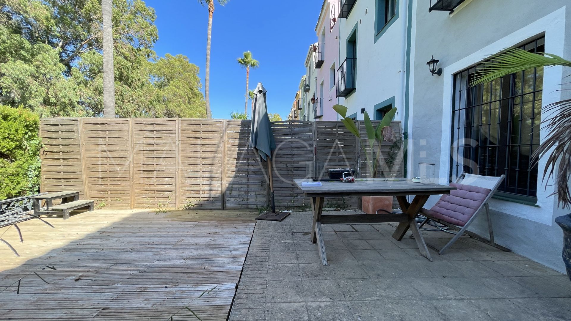 Casares Playa, adosado with 3 bedrooms for sale