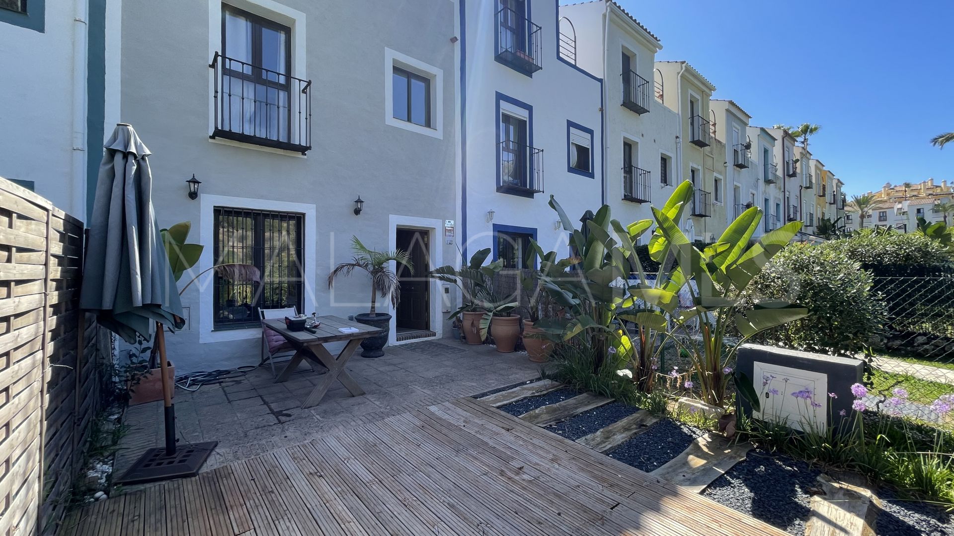 Casares Playa, adosado with 3 bedrooms for sale