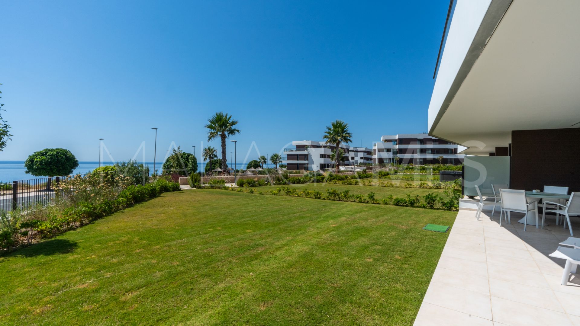 Erdgeschosswohnung for sale in Camarate Golf