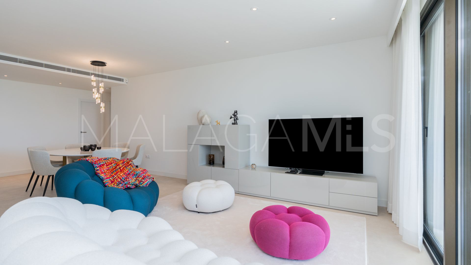 Erdgeschosswohnung for sale in Camarate Golf