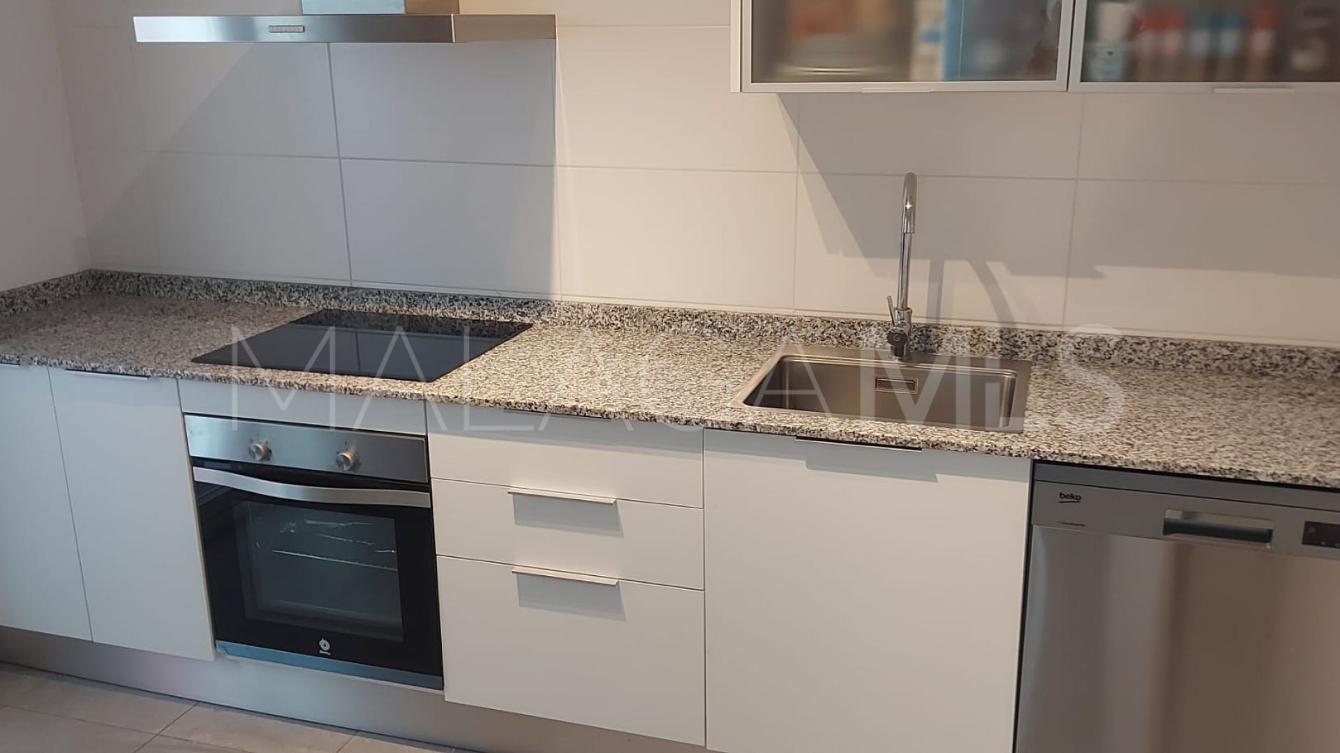 Lägenhet for sale in Avda de Andalucia - Sierra de Estepona