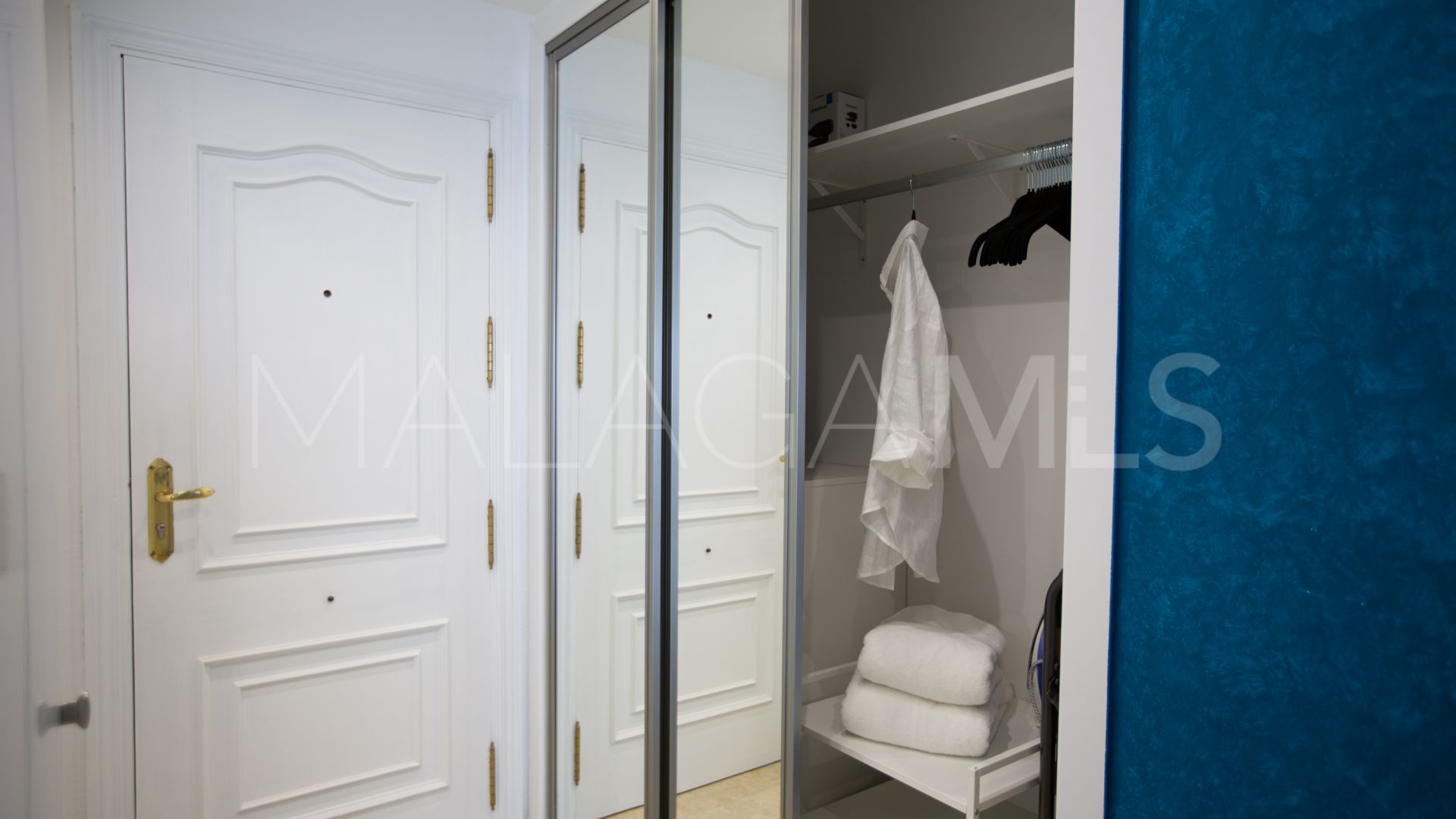 Studio for sale in Estepona Puerto