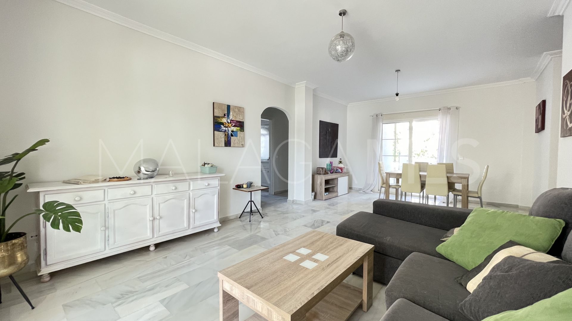 Erdgeschosswohnung for sale in Estepona Golf