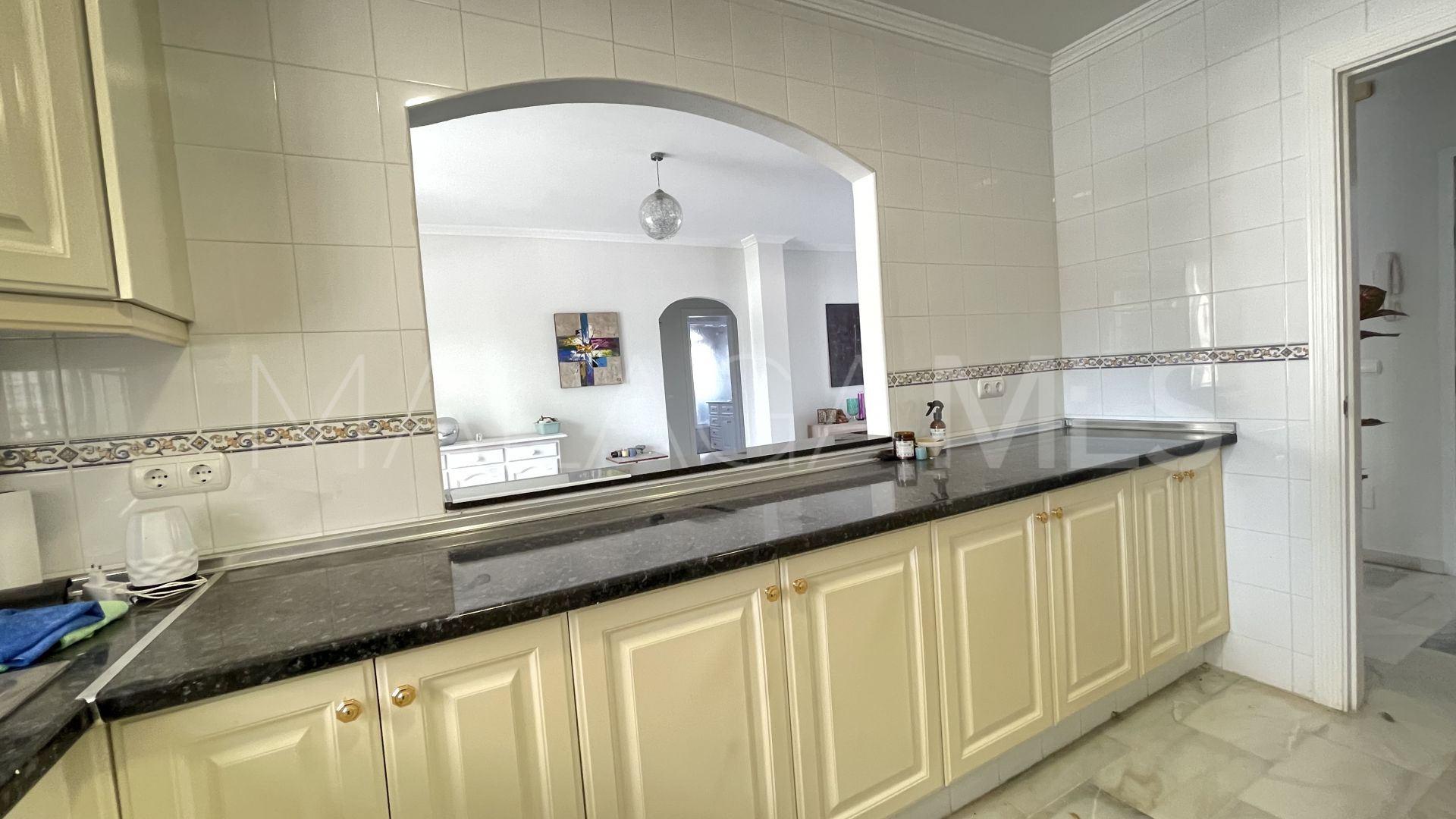 Erdgeschosswohnung for sale in Estepona Golf