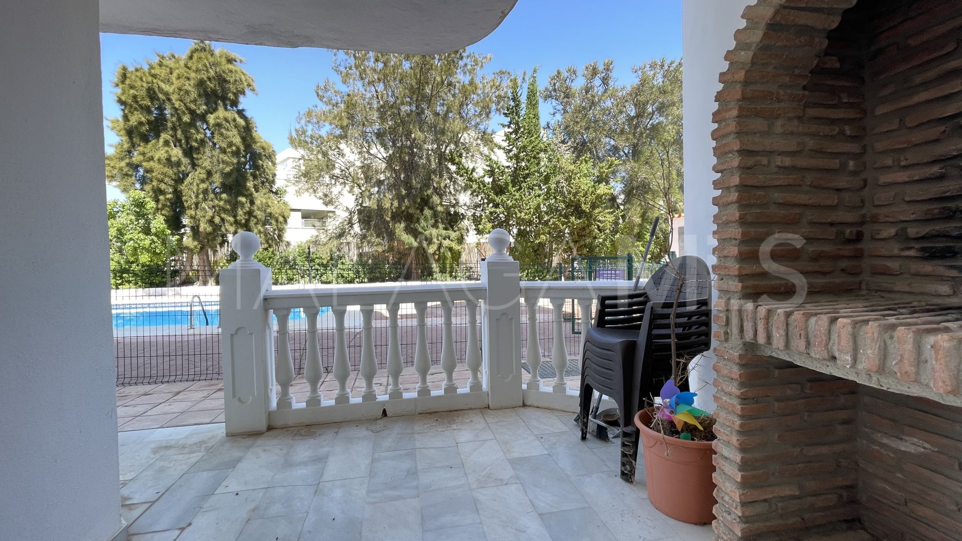 Erdgeschosswohnung for sale in Estepona Golf