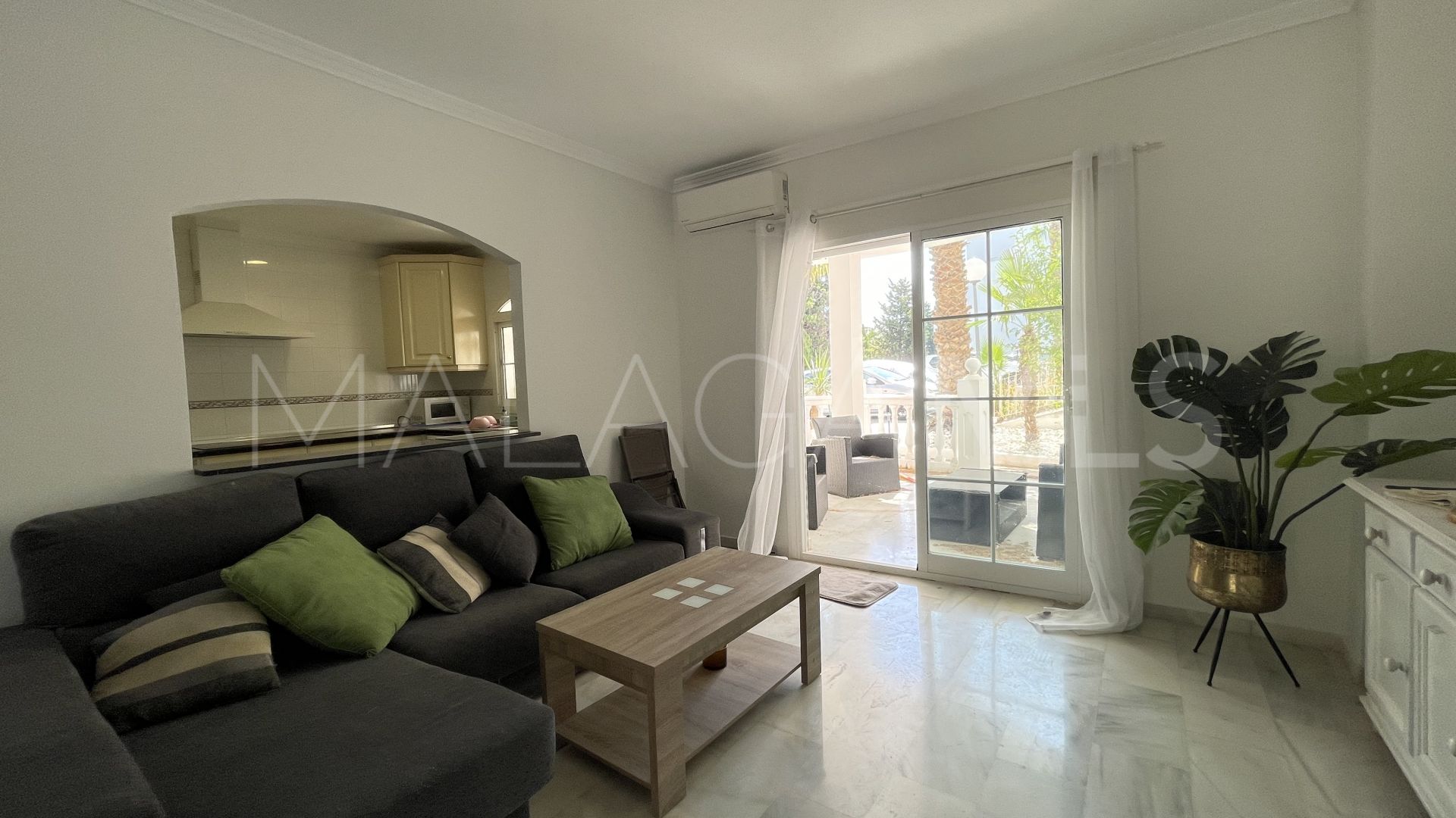 Erdgeschosswohnung for sale in Estepona Golf