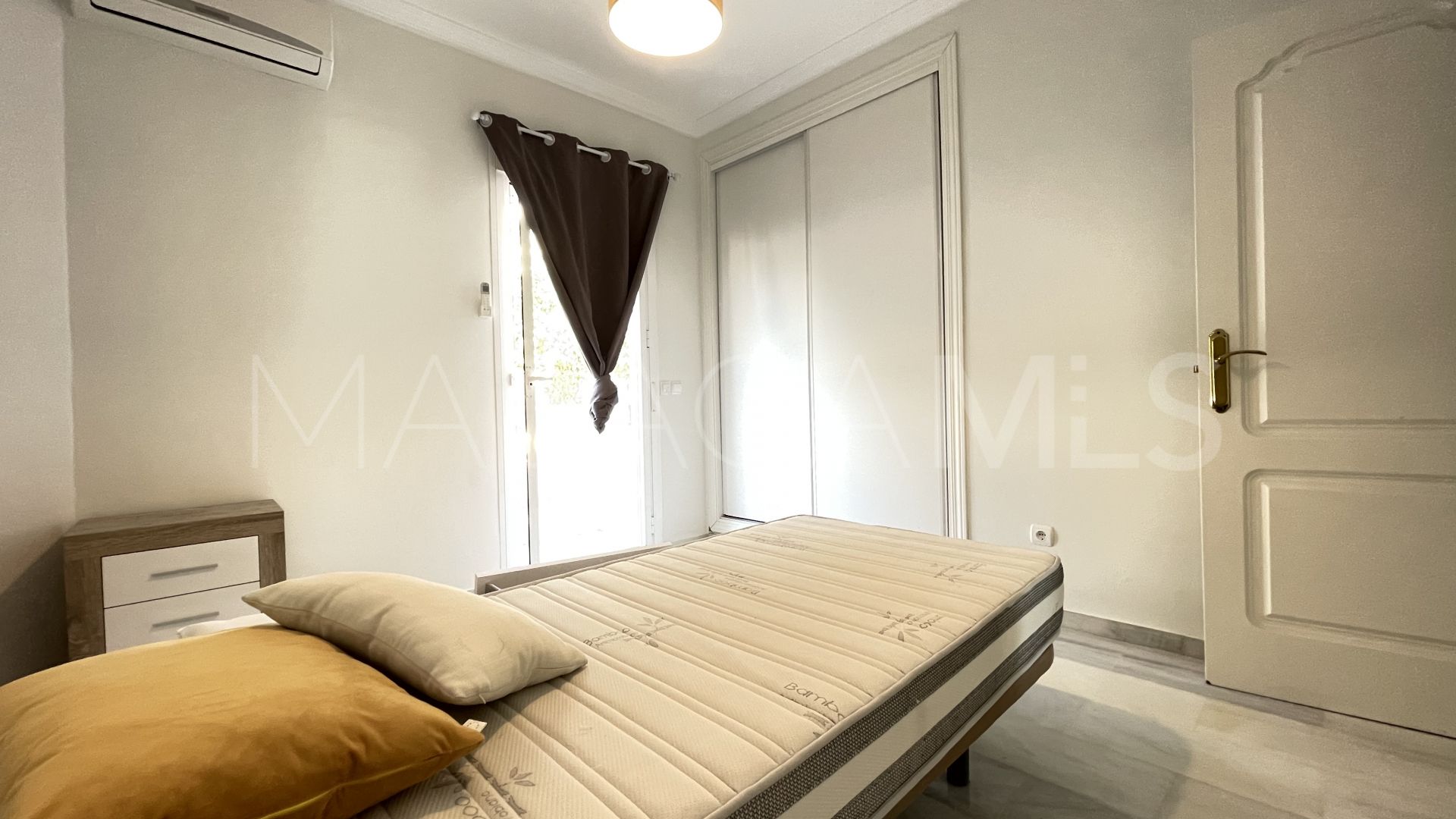 Erdgeschosswohnung for sale in Estepona Golf