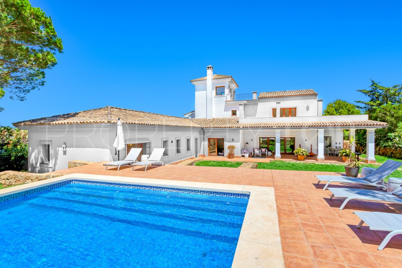 Sotogrande Alto, villa en venta con 5 dormitorios