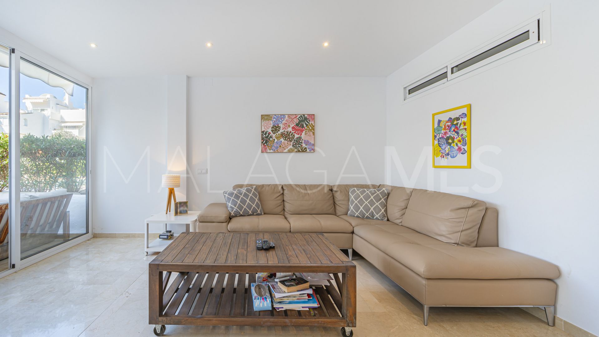 Appartement rez de chaussée for sale in Alhambra del Mar