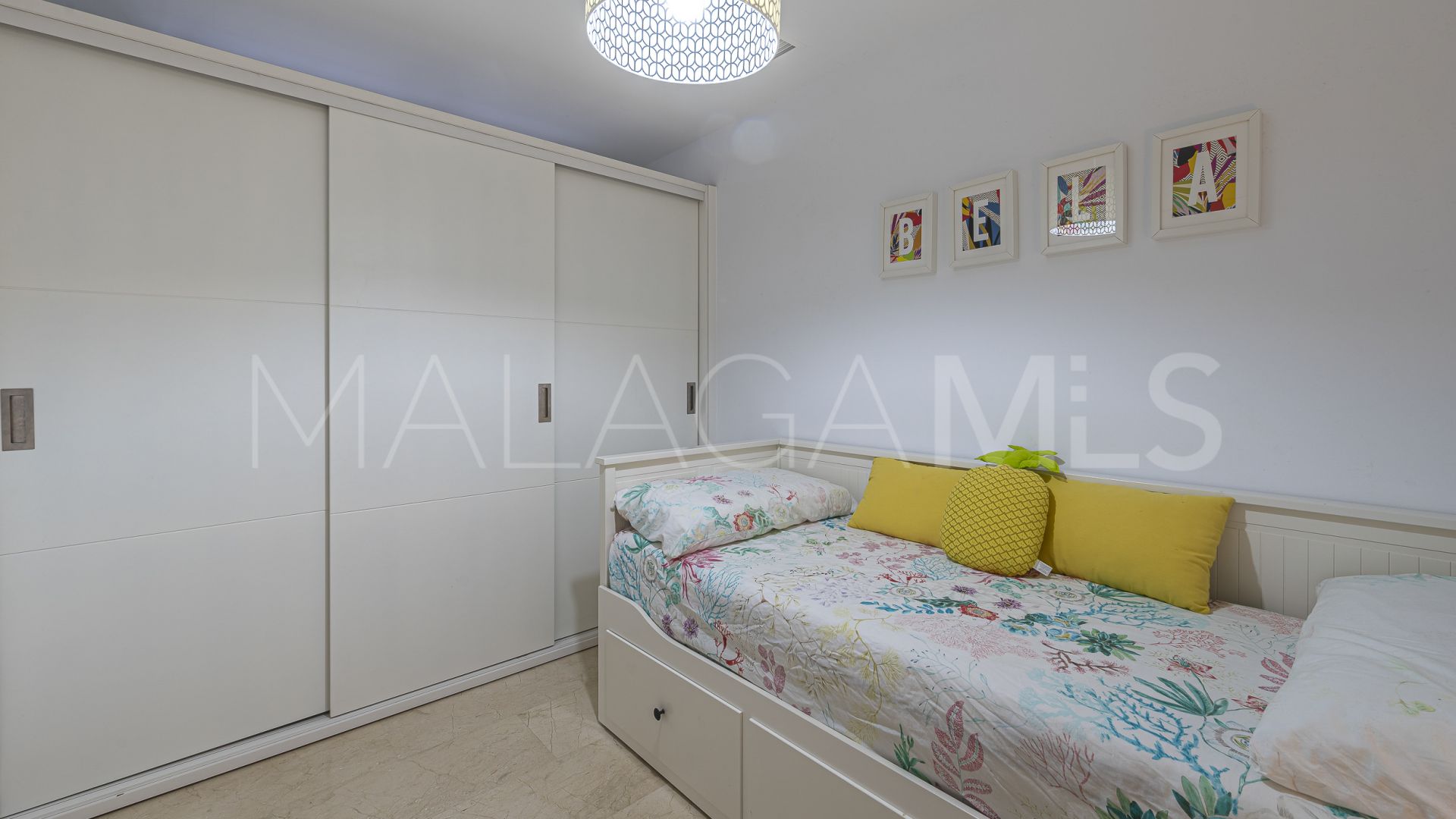 Appartement rez de chaussée for sale in Alhambra del Mar