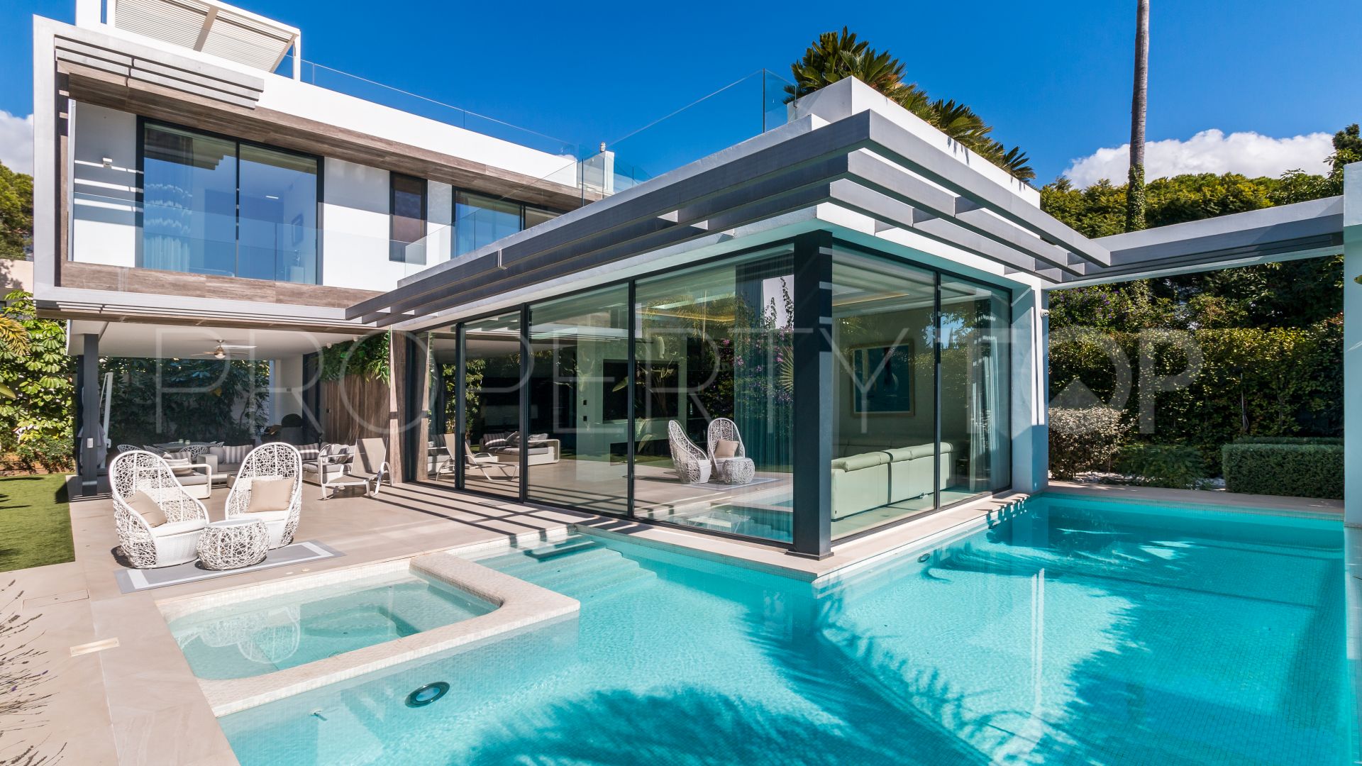 Frontline beach property for sale in Casablanca, Marbella Golden Mile