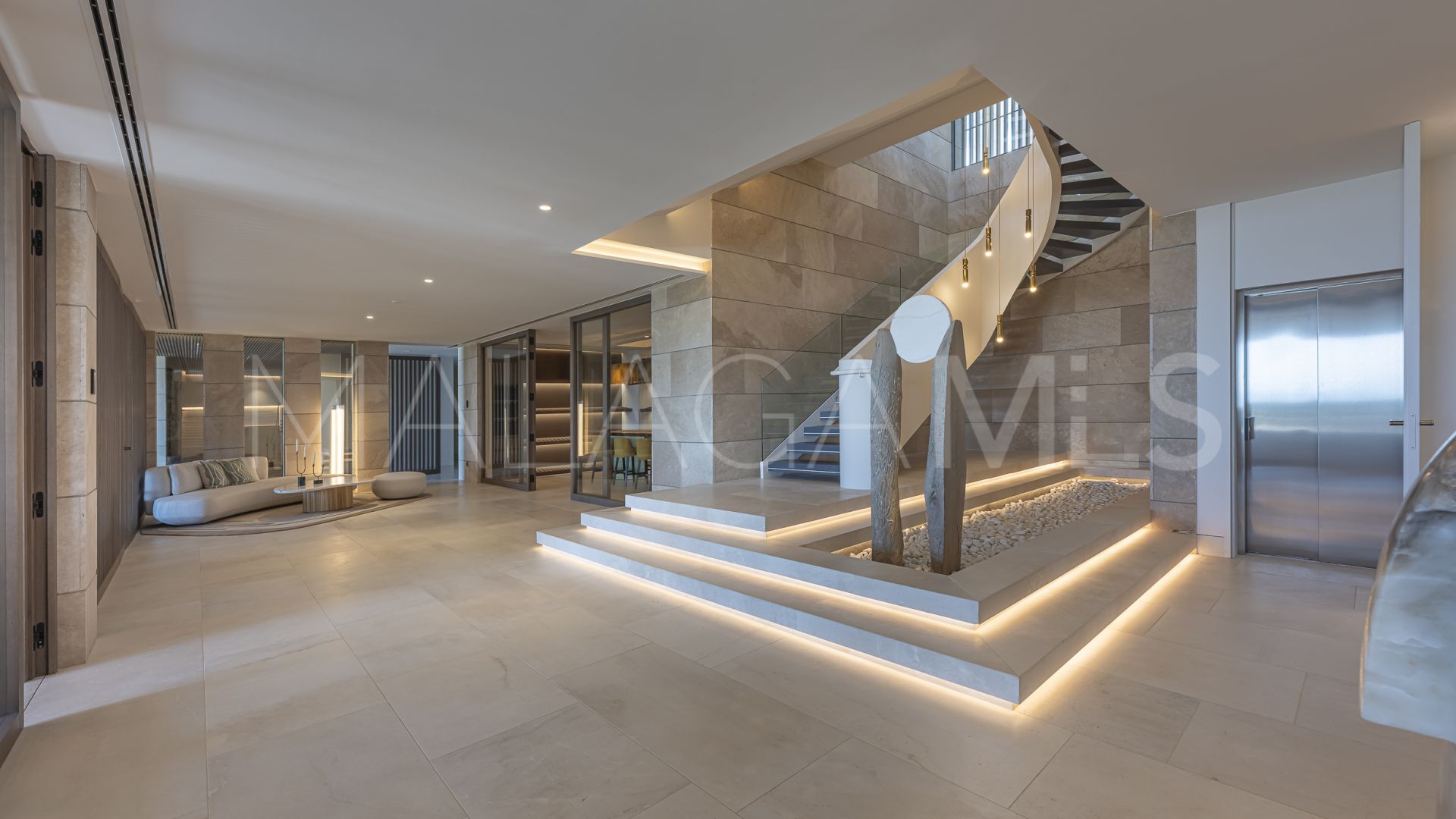 For sale 5 bedrooms villa in La Zagaleta