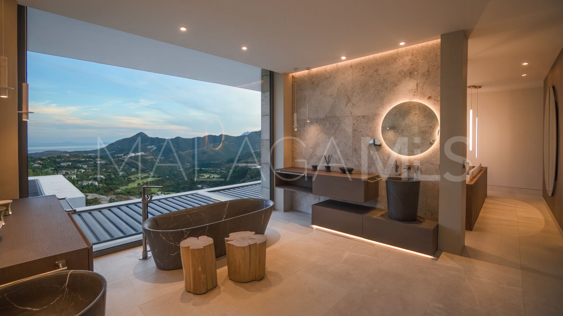 For sale 5 bedrooms villa in La Zagaleta