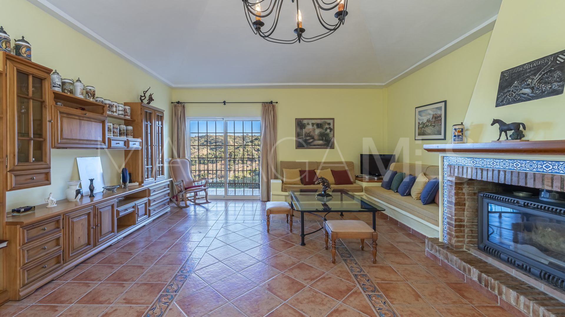 For sale 5 bedrooms villa in Coin