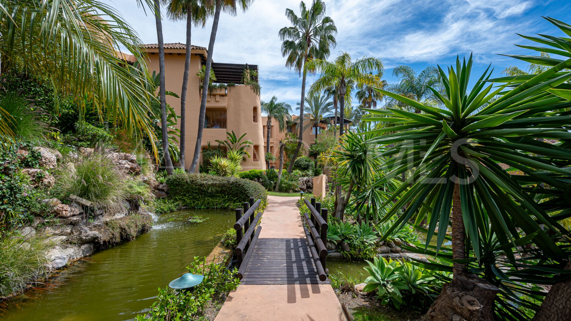 Ático for sale in Mansion Club