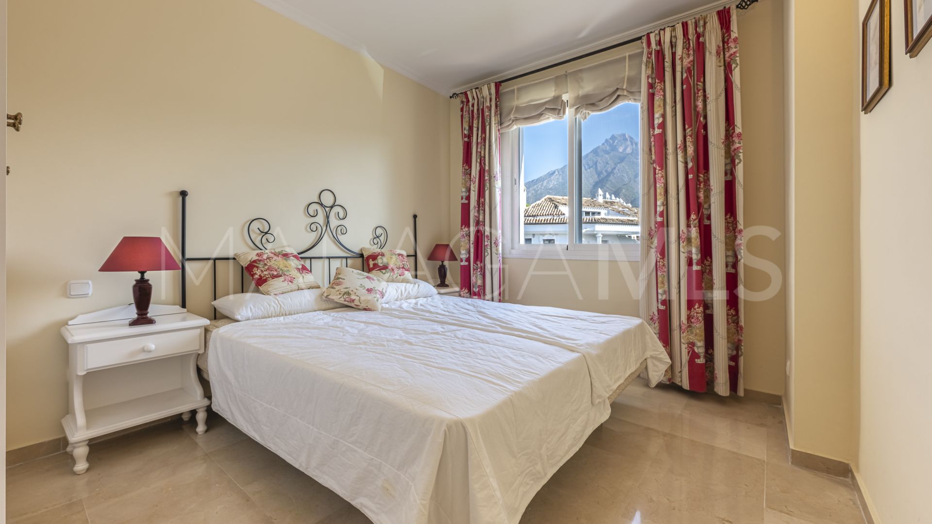 Zweistöckiges penthouse for sale in Nagüeles
